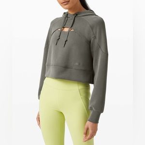 Lululemon Get Centered Crop Sweatshirt Size 6